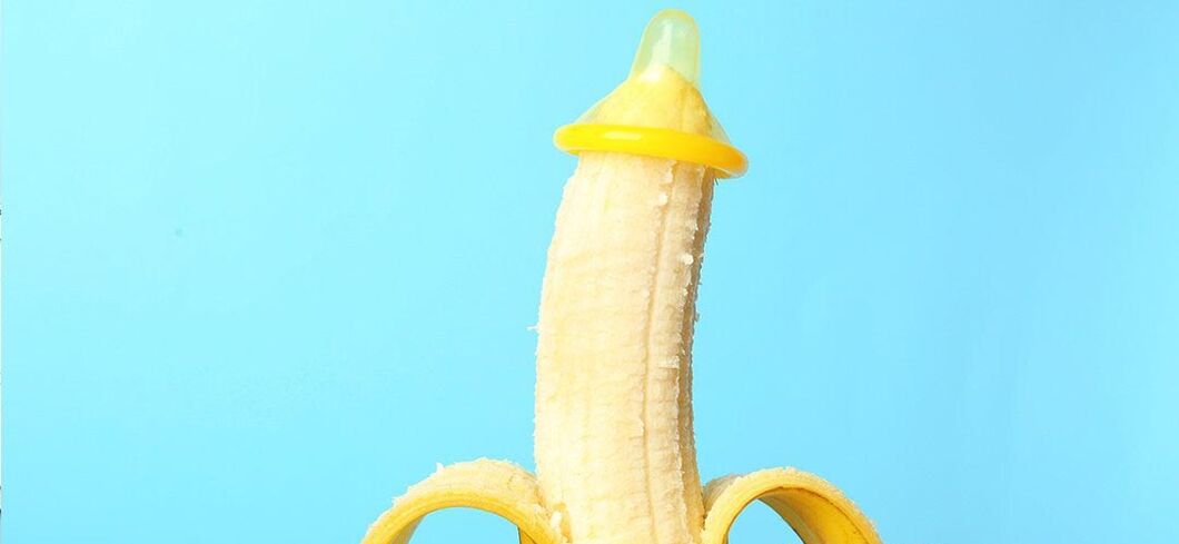 банан в презервативе как имитация увеличения члена без операции